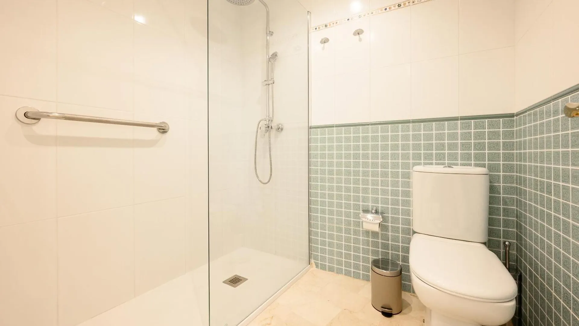 Imperator Sea Views Apartments Marbella