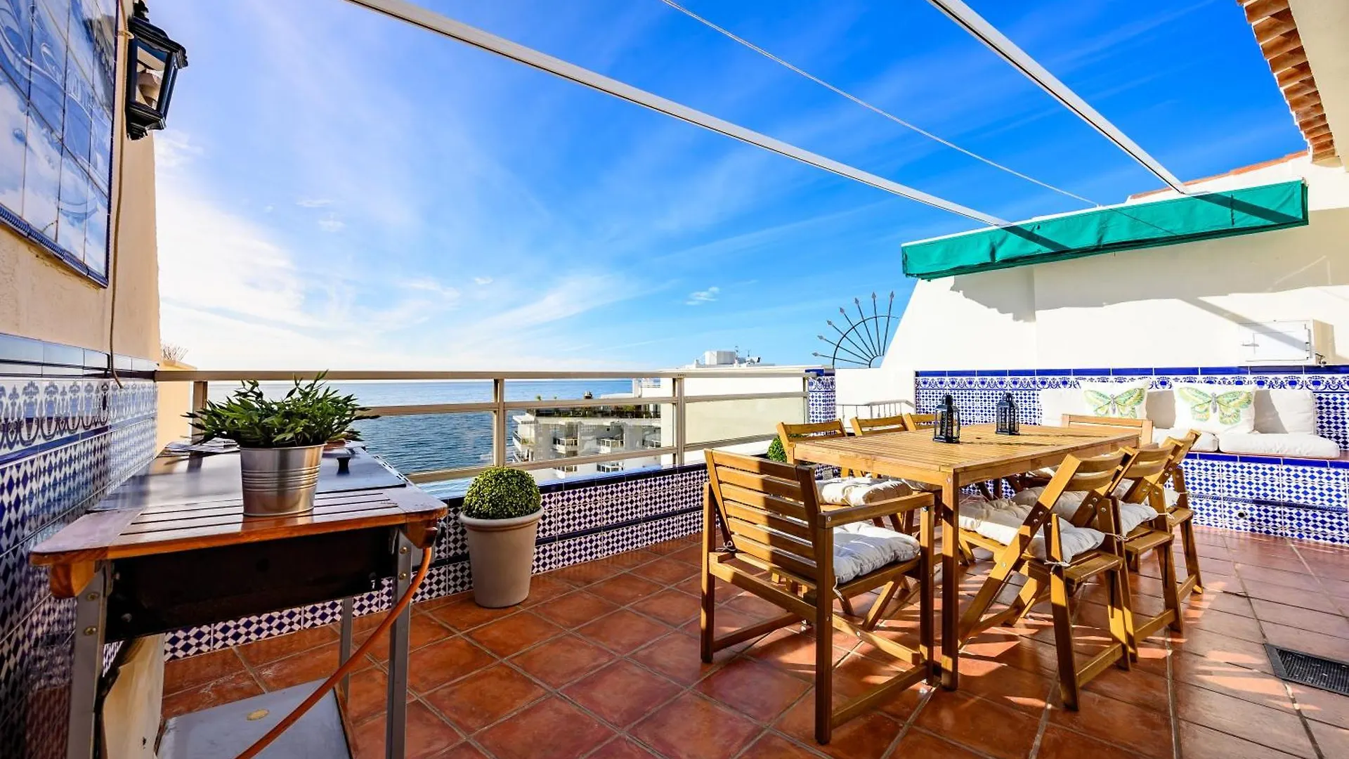Imperator Sea Views Apartments Marbella 0*,