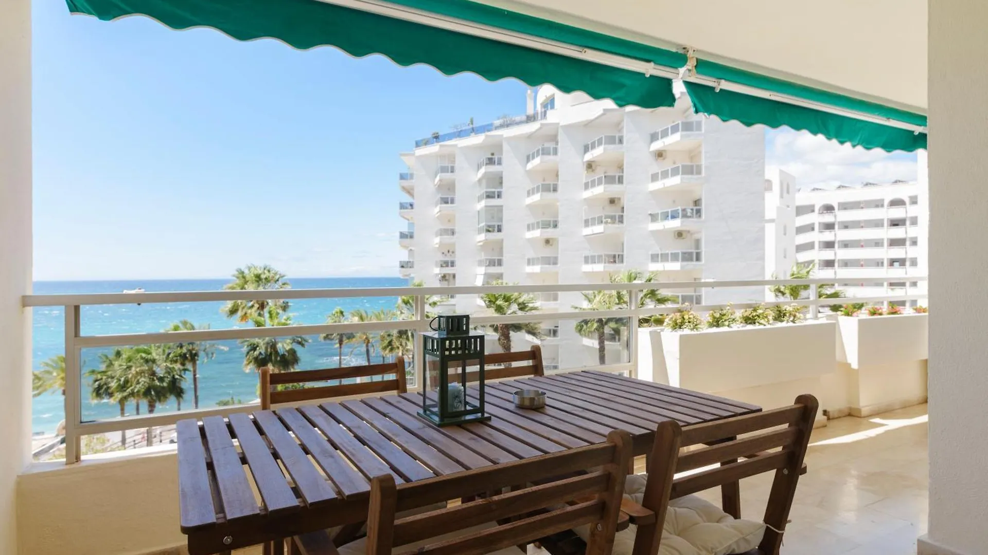 Imperator Sea Views Apartments Marbella